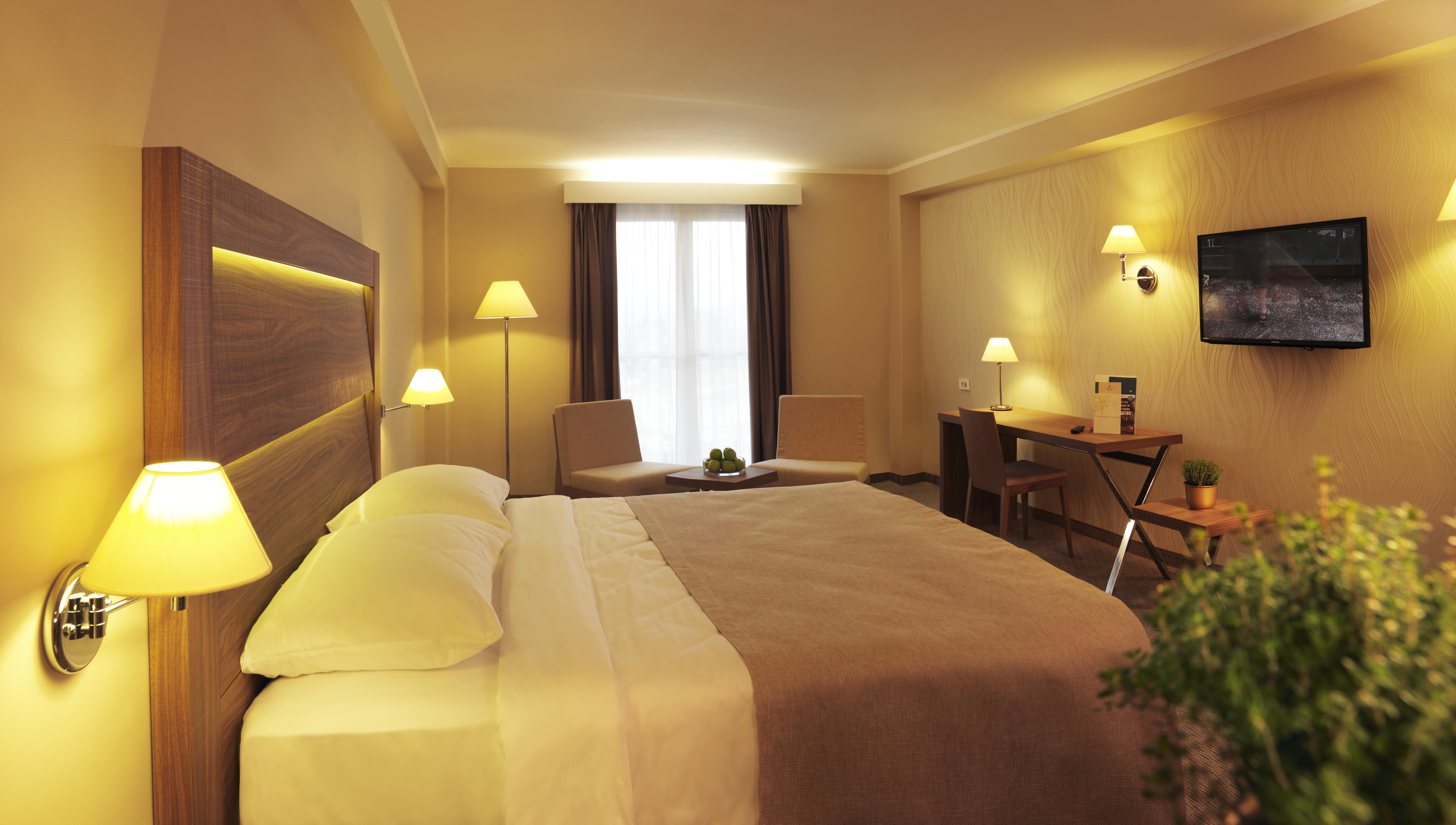 Wellness Hotel Apollo - Terme & Wellness Lifeclass Portoroz Bagian luar foto