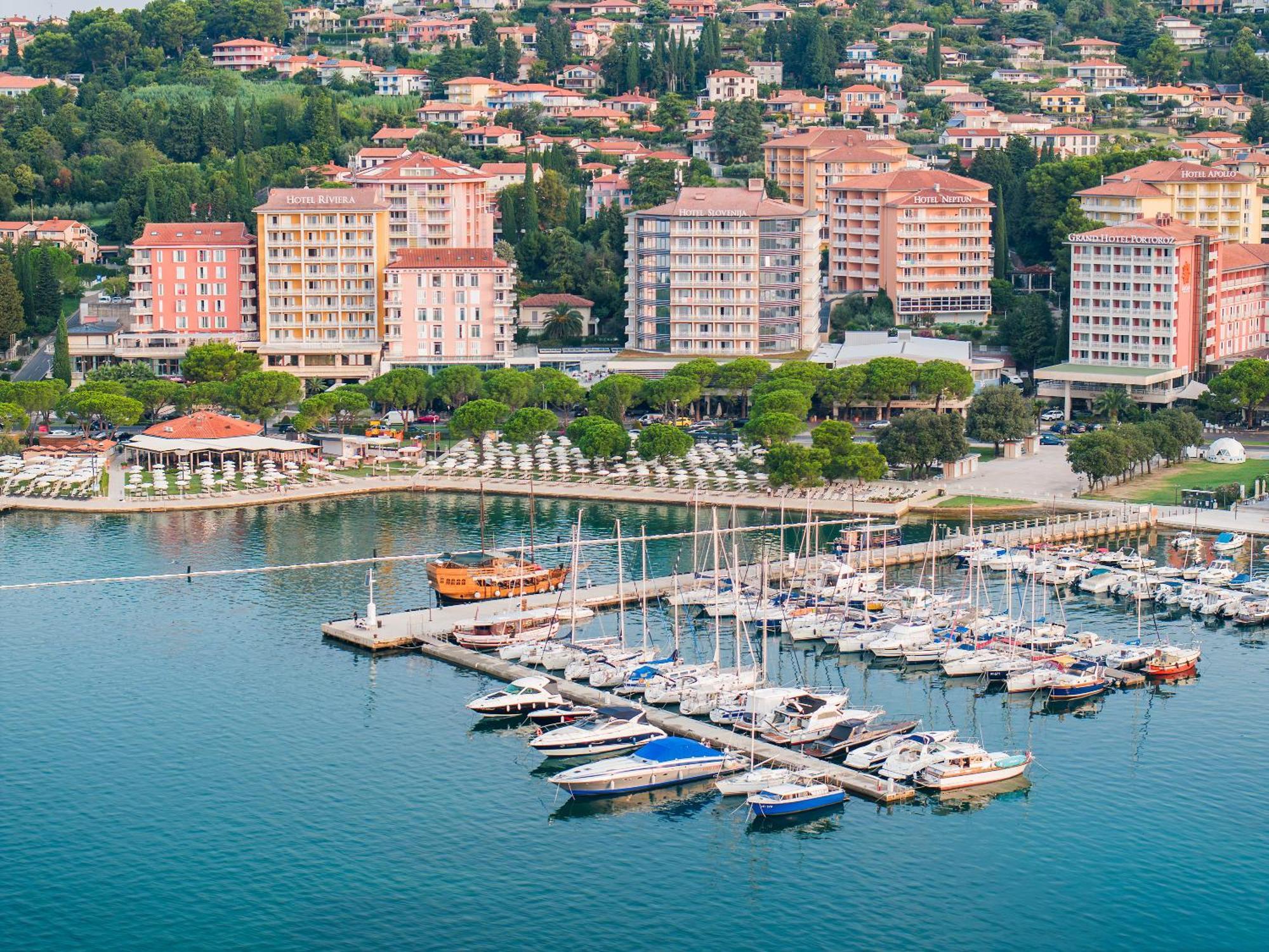 Wellness Hotel Apollo - Terme & Wellness Lifeclass Portoroz Bagian luar foto