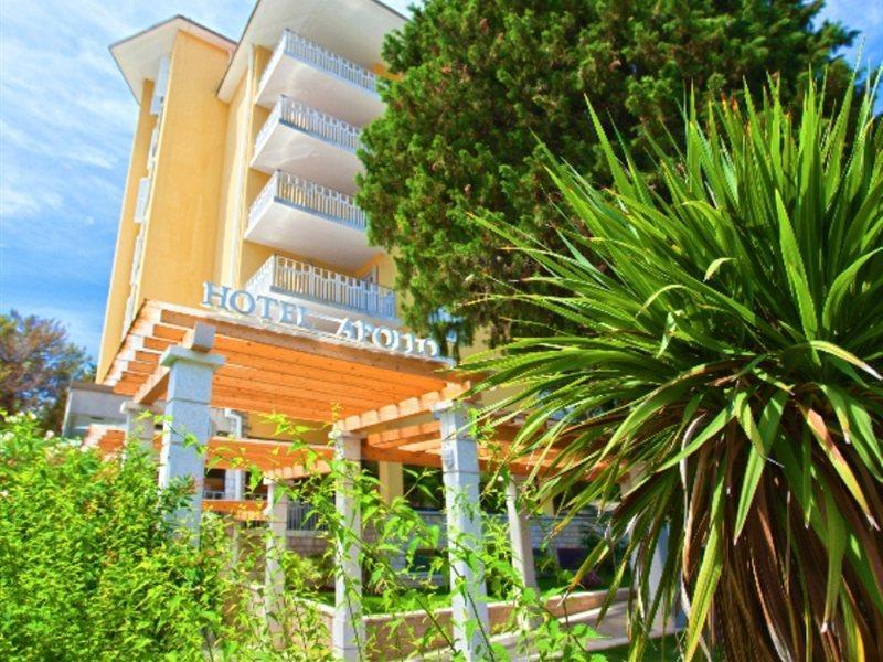 Wellness Hotel Apollo - Terme & Wellness Lifeclass Portoroz Bagian luar foto