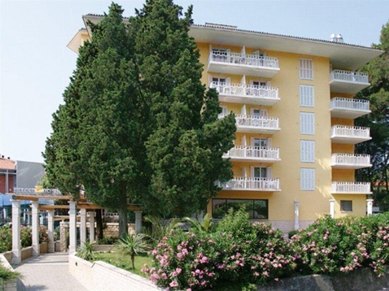 Wellness Hotel Apollo - Terme & Wellness Lifeclass Portoroz Bagian luar foto